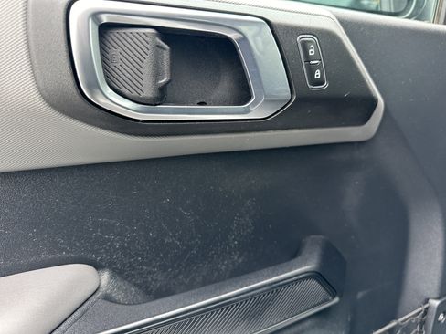 Used 2023 Ford Bronco Big Bend w/ Sasquatch Package image 15