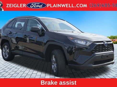 Used 2022 Toyota RAV4 LE AWD/4WD image 7