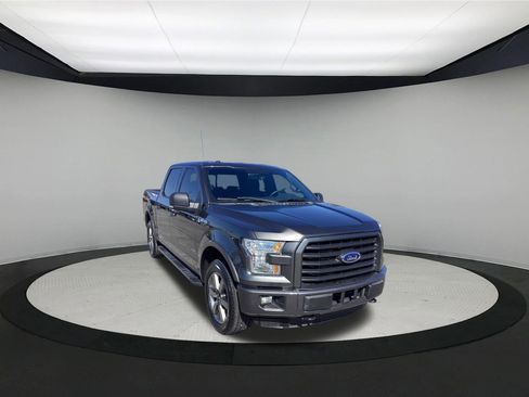 Used 2015 Ford F150 XLT w/ Equipment Group 302A Luxury image 2