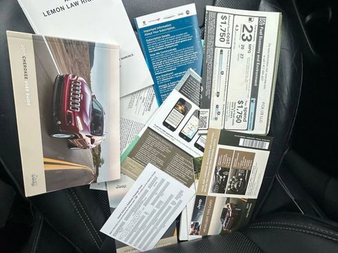 Used 2017 Jeep Cherokee Limited w/ Luxury Group image 26