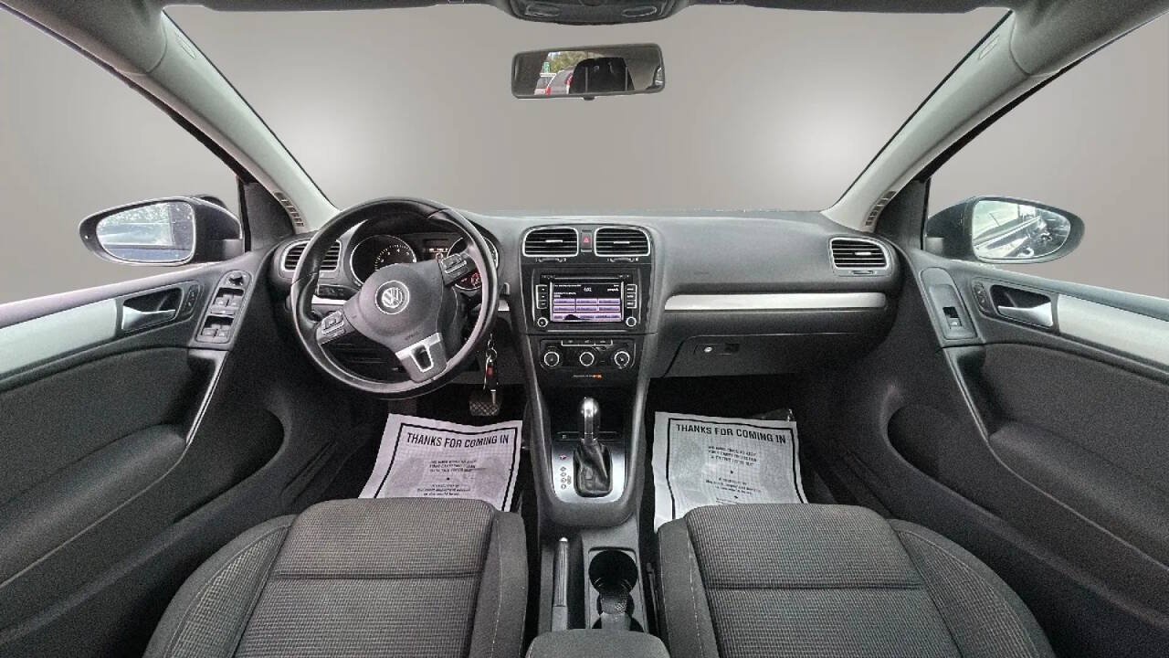 Used 2013 Volkswagen Golf 4-Door FWD image 11