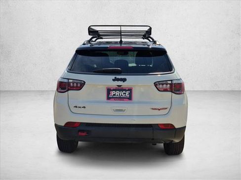 Used 2019 Jeep Compass Trailhawk w/ Cold Weather Group AWD/4WD image 6