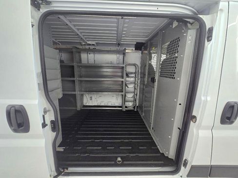 Used 2023 RAM ProMaster 2500 FWD image 16
