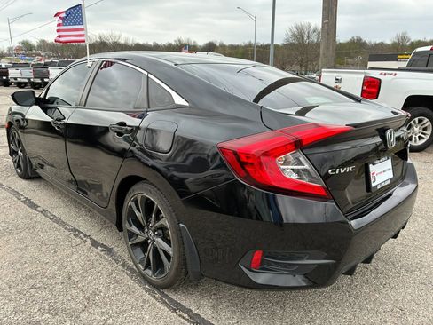 Used 2021 Honda Civic Sport image 3