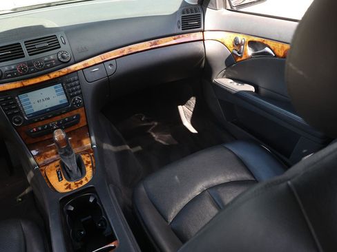 Used 2006 Mercedes-Benz E 350 4MATIC Sedan image 22