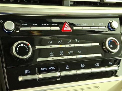 New 2026 Hyundai Santa Fe SE FWD image 15