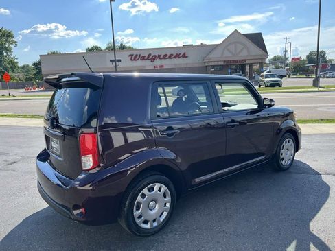 Used 2015 Scion xB image 5