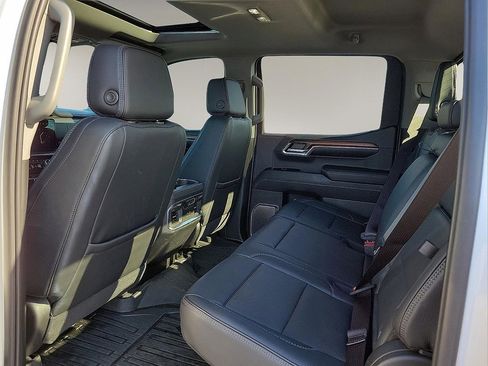 Used 2024 GMC Sierra 1500 Denali w/ Denali Reserve Package image 9