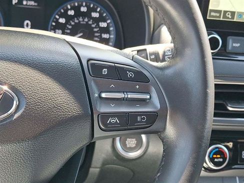 Certified 2023 Hyundai Kona SEL w/ Convenience Package AWD/4WD image 18