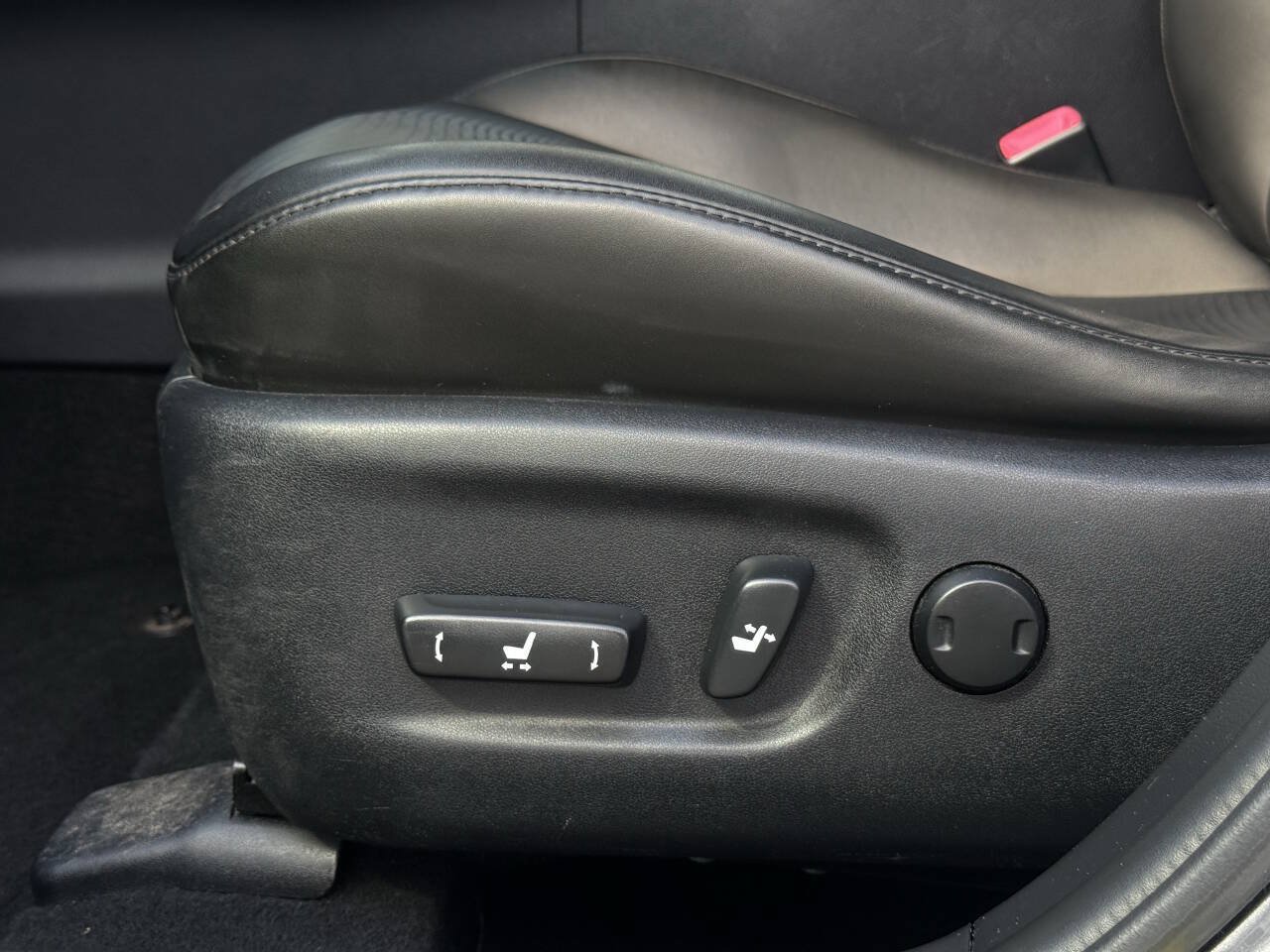 Used 2013 Lexus CT 200h FWD image 11