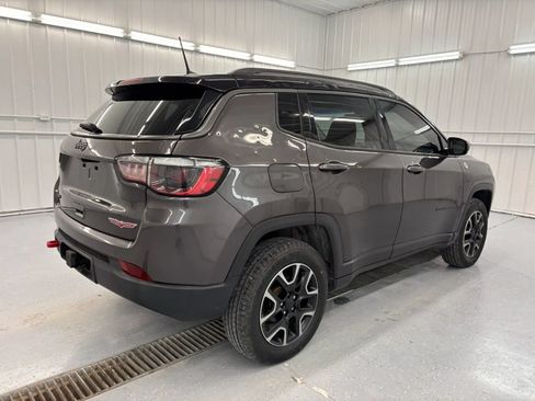 Used 2019 Jeep Compass Trailhawk w/ Cold Weather Group AWD/4WD image 4