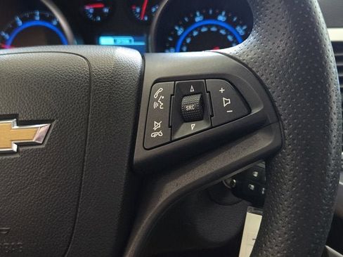 Used 2015 Chevrolet Cruze LT FWD image 26