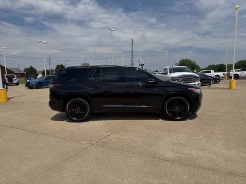 Used 2020 Chevrolet Traverse Premier w/ Redline Edition AWD/4WD image 8