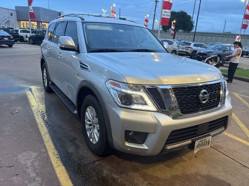 Used 2020 Nissan Armada SV w/ Driver Package RWD image 3