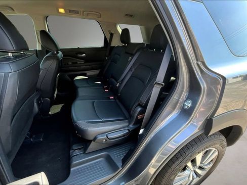 Certified 2025 Nissan Pathfinder SL AWD/4WD image 22