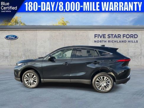 Used 2021 Toyota Venza Limited image 6