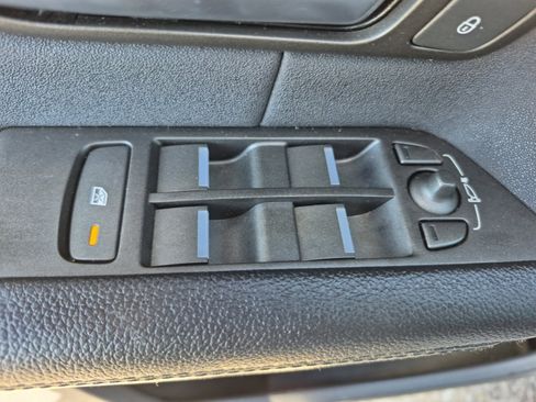 Used 2016 Land Rover Range Rover Evoque SE AWD/4WD image 15