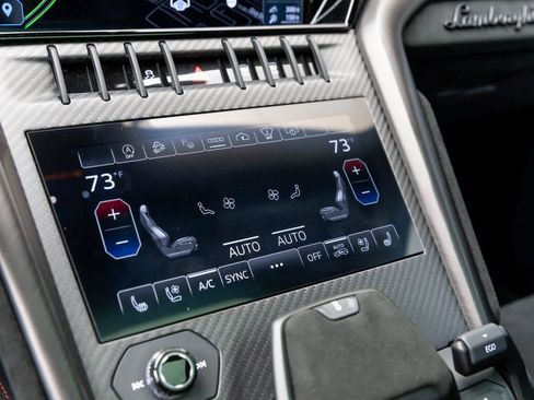 Used 2024 Lamborghini Urus Performante image 39