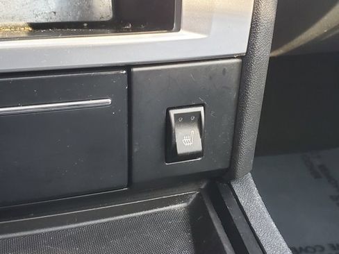 Used 2009 Chrysler 300 Touring image 19