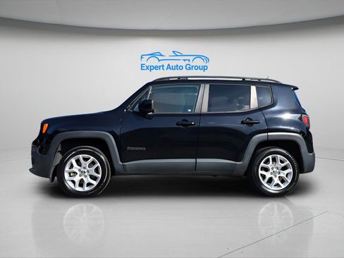 Used 2017 Jeep Renegade Latitude image 10