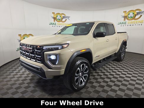 Used 2024 GMC Canyon AT4 w/ AT4 Premium Package image 3