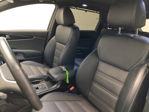 Used 2019 Kia Sorento SX FWD image 17