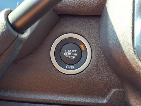 Used 2025 RAM 3500 Laramie image 11