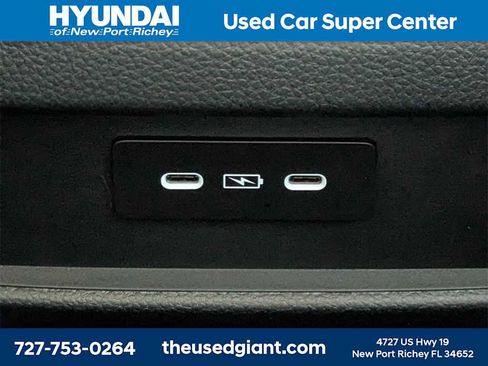 Used 2025 Honda Pilot EX-L image 19