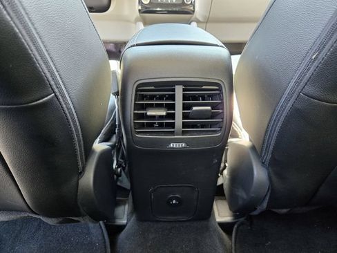 Used 2024 Ford Escape SE w/ PHEV Premium Package FWD image 13