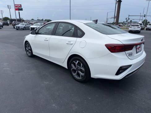 Used 2021 Kia Forte LXS FWD image 7