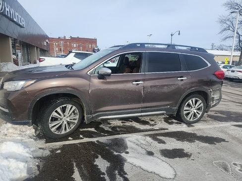 Used 2019 Subaru Ascent Touring w/ Popular Package #2A image 11