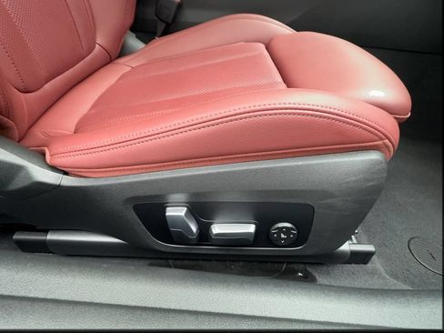 Used 2024 BMW 430i Coupe w/ M Sport Package RWD image 26