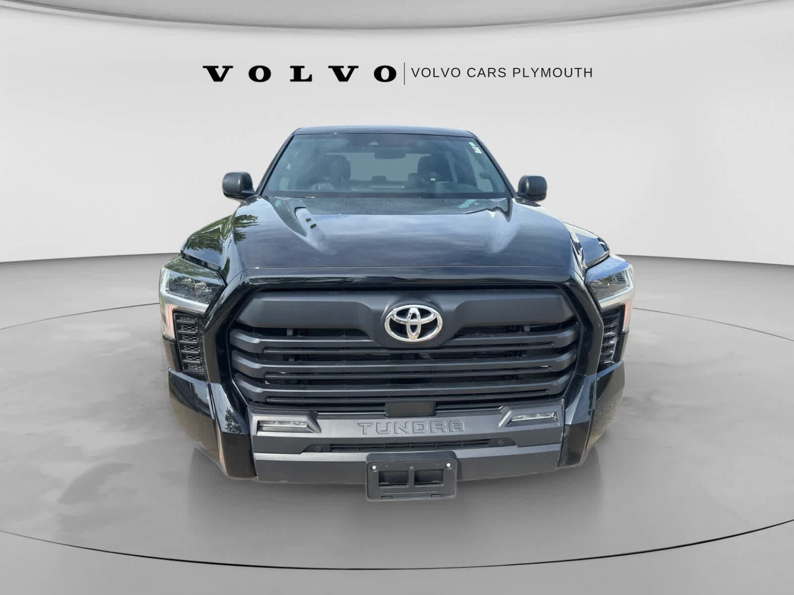 Used 2025 Toyota Tundra SR5 w/ SR5 Premium Package AWD/4WD image 3