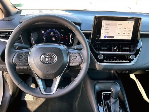 Certified 2026 Toyota Corolla SE image 5
