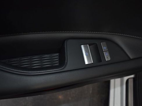 Used 2023 Genesis G80 2.5T AWD/4WD image 32