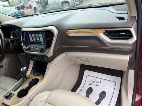 Used 2017 GMC Acadia Denali w/ Technology Package AWD/4WD image 5