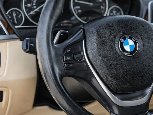 Used 2018 BMW 430i Convertible RWD image 15