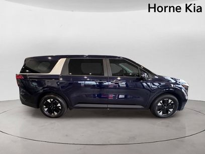 New 2026 Kia Carnival LXS