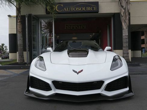 Used 2019 Chevrolet Corvette ZR1 RWD image 53