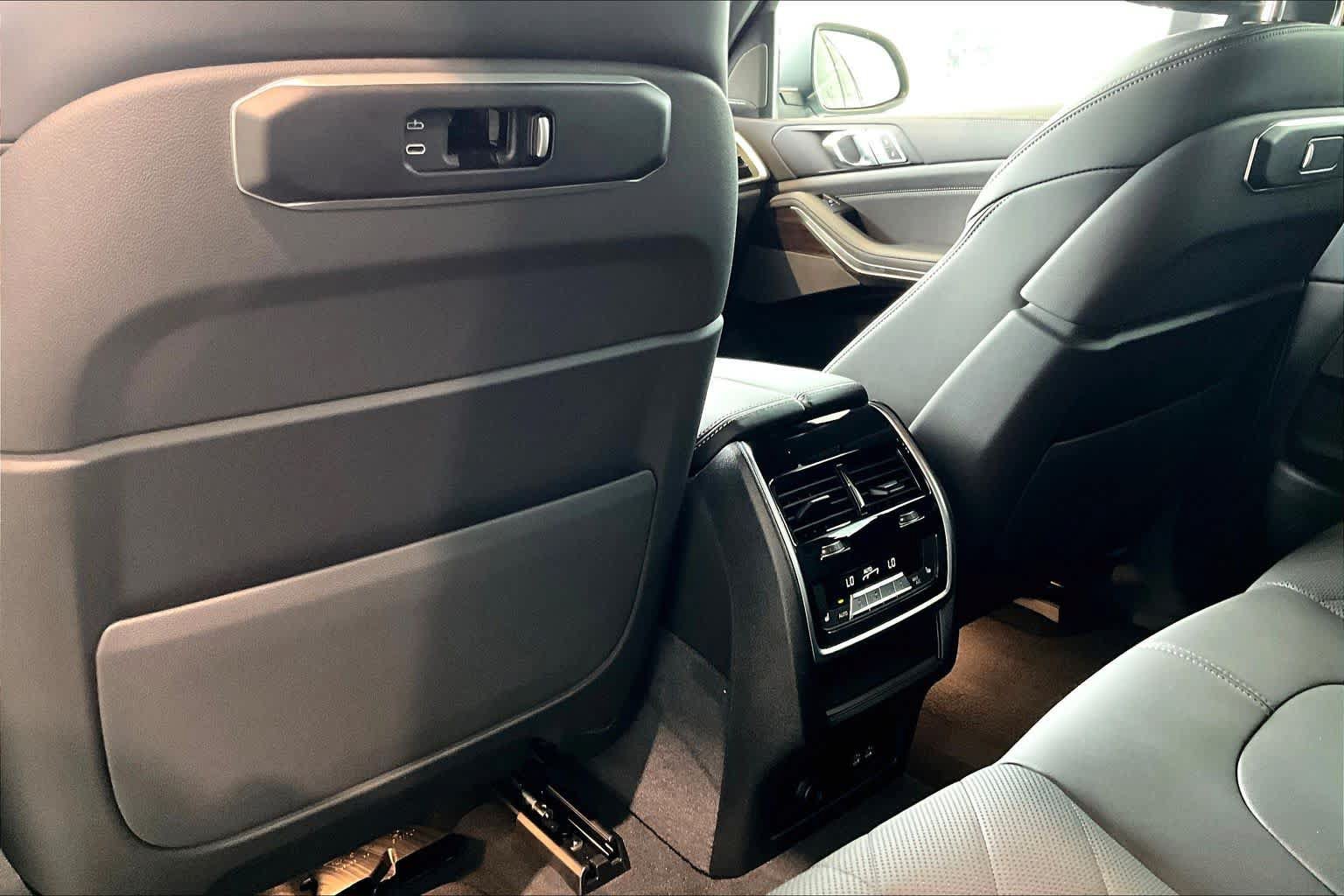 Used 2026 BMW X5 sDrive40i RWD image 33