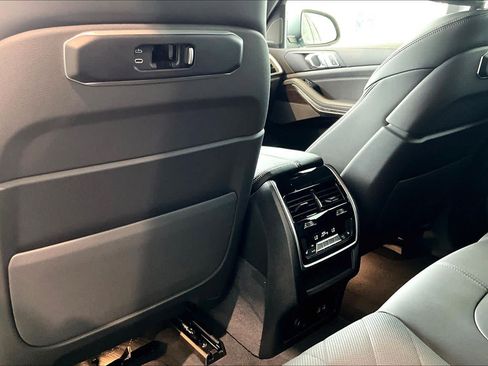 Used 2026 BMW X5 sDrive40i RWD image 33