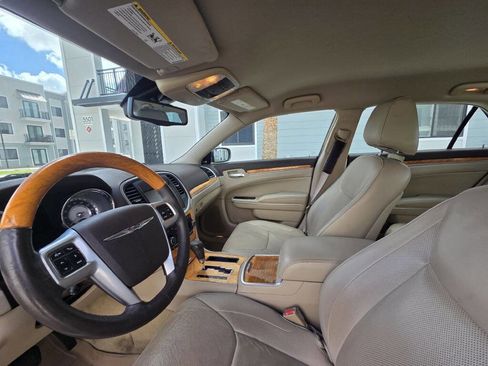 Used 2012 Chrysler 300 C image 42