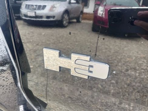 Used 2007 HUMMER H3 Luxury image 17