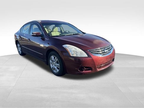 Used 2010 Nissan Altima 2.5 SL w/ SL Pkg image 1
