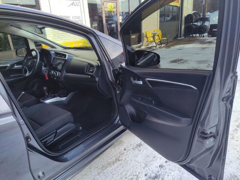 Used 2018 Honda Fit Sport image 19