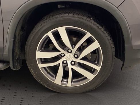 Used 2018 Honda Pilot Touring image 37