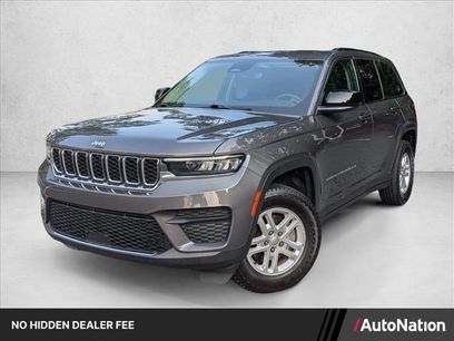 Used 2023 Jeep Grand Cherokee Laredo w/ Luxury Tech Group I