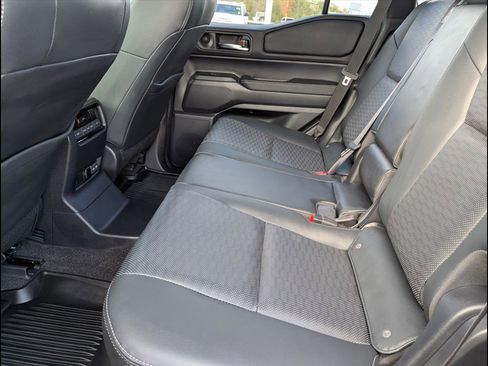 Used 2024 Toyota Land Cruiser image 12