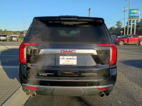 Used 2024 GMC Yukon Denali w/ Advanced Technology Package AWD/4WD image 8