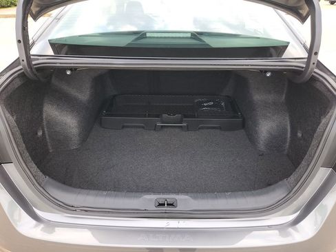 Certified 2024 Nissan Altima 2.5 SV FWD image 13